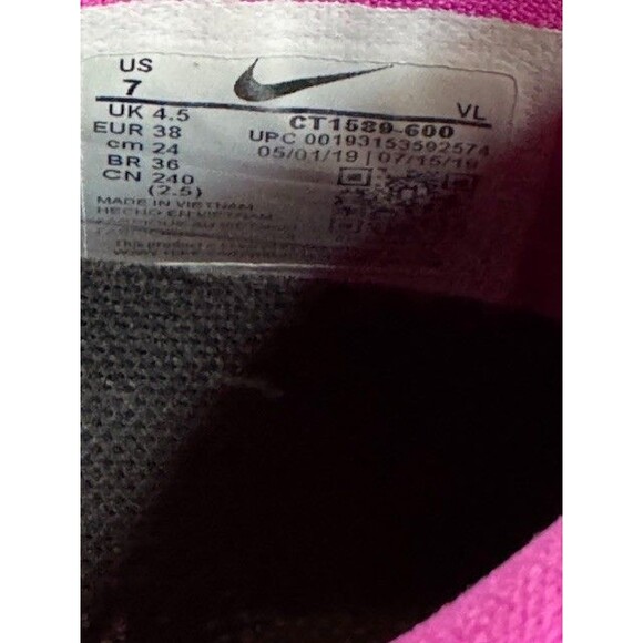 Nike Air Zoom Winflo 6 Shield Running Shoes Women’s Size 7 Fire Pink Neon - Picture 10 of 11